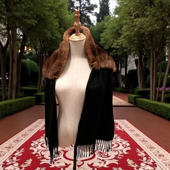 Fendi Black and Brown Fur Trim Scarf - Picture 3 of 4